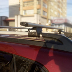 Автоаксессуары: багажник на рэлинги аэродинамика с замками